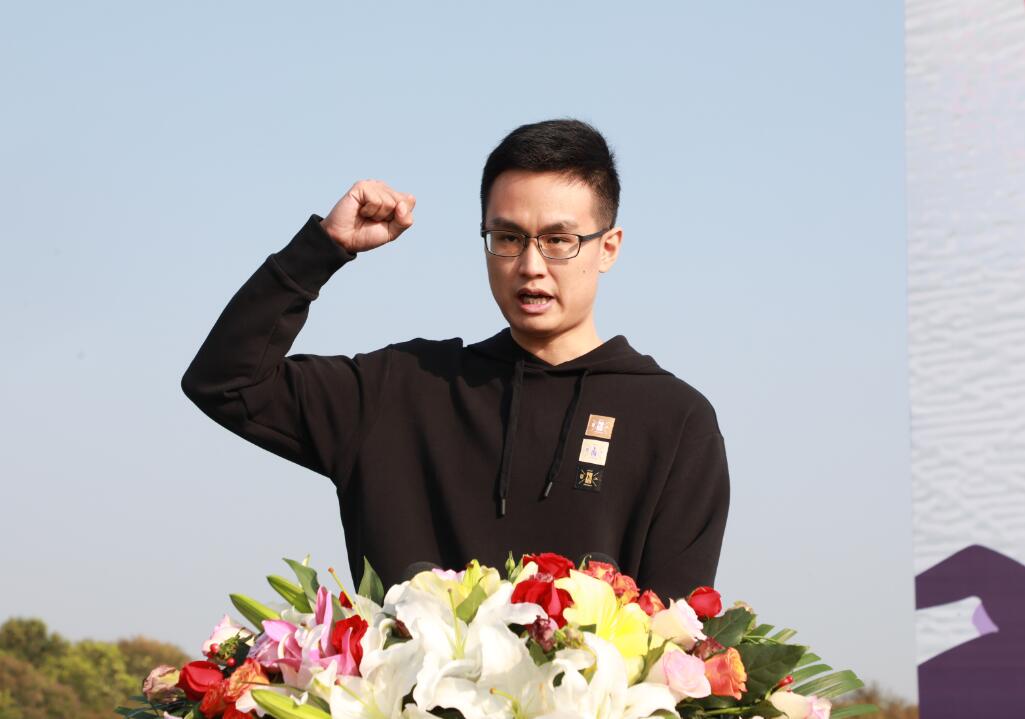 运动员代表 小.jpg